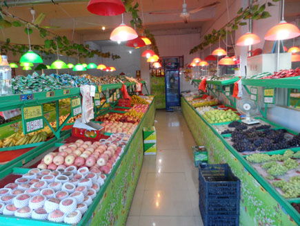 长春市汽车厂东方之珠龙翔苑小区正门有一水果超市出兑 吉林商务港